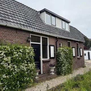 Voorgevel met dakkapel, vóór de renovatie